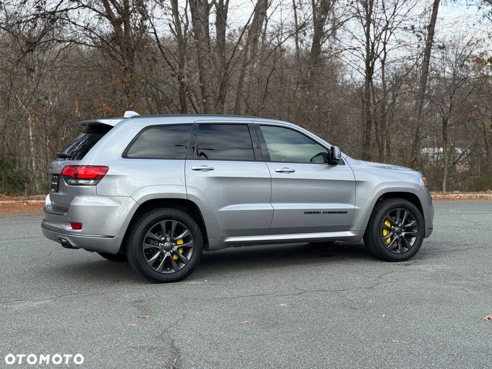 Jeep Grand Cherokee - 8