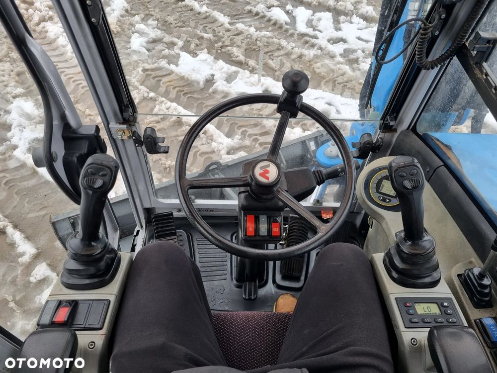 Wacker Neuson EW100 Koparka Kołowa 11 ton. 3x Ramię +ROTOTIL z regulacją szybkości+ Skosowanie Hydr+Pompa ON Łyżki. z Norwegii Jak Nowa z salonu! 2086mtg PERKINS silnik. STABILIZATORY Klima. DEKRA 2026r. Książka serwisowa. Szybkozłącze Hydr. Opcja podpięcia samego wiertła do gleby. - 20