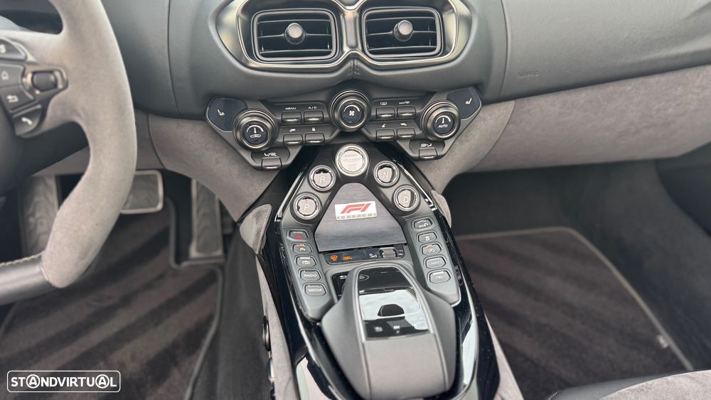 Aston Martin Vantage Roadster V8 F1 Edition - 51