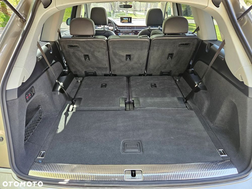 Audi Q7 - 13