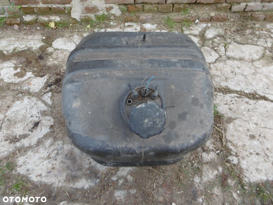 ZBIORNIK PALIWA BAK MERCEDES ATEGO - 1