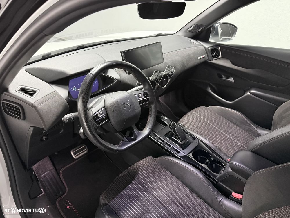 DS DS3 Crossback E-TENSE PERFORMANCE LINE + - 23
