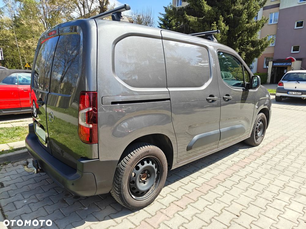 Opel Combo 1.5 CDTI Essentia S&S - 12