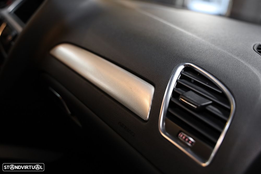 Audi A4 Avant 2.0 TDI Multitronic S-line - 14