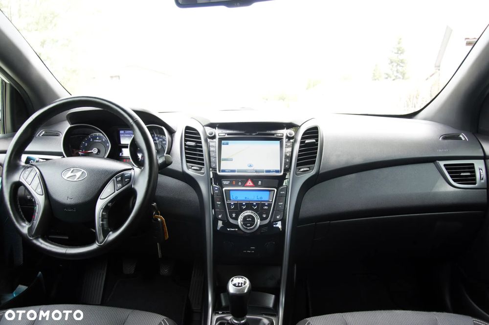 Hyundai i30 blue 1.6 GDI Passion - 29