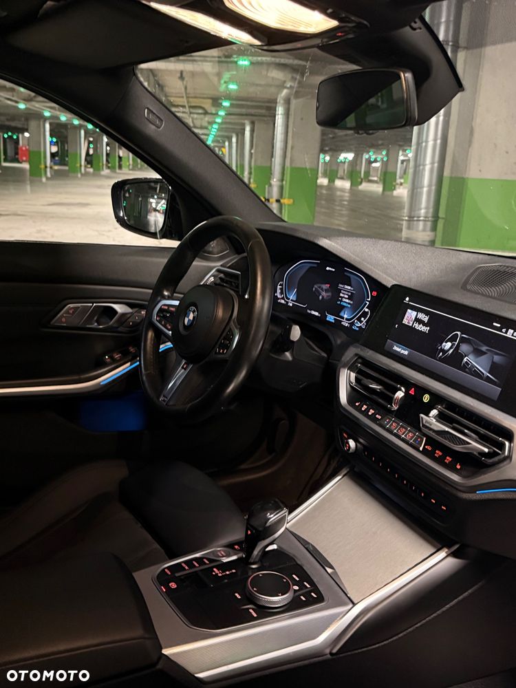 BMW Seria 3 330e M Sport sport - 3
