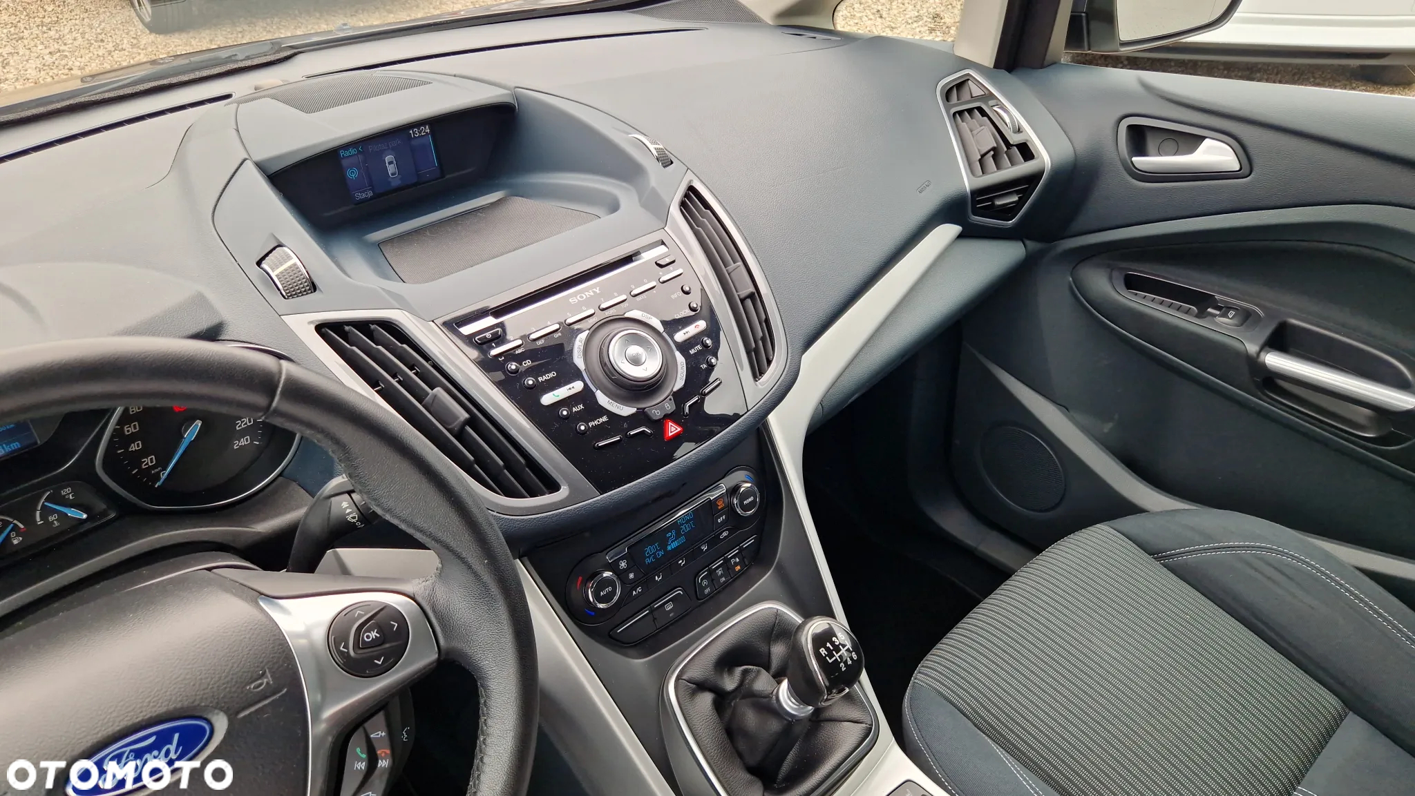 Ford C-MAX 1.6 EcoBoost Titanium - 11