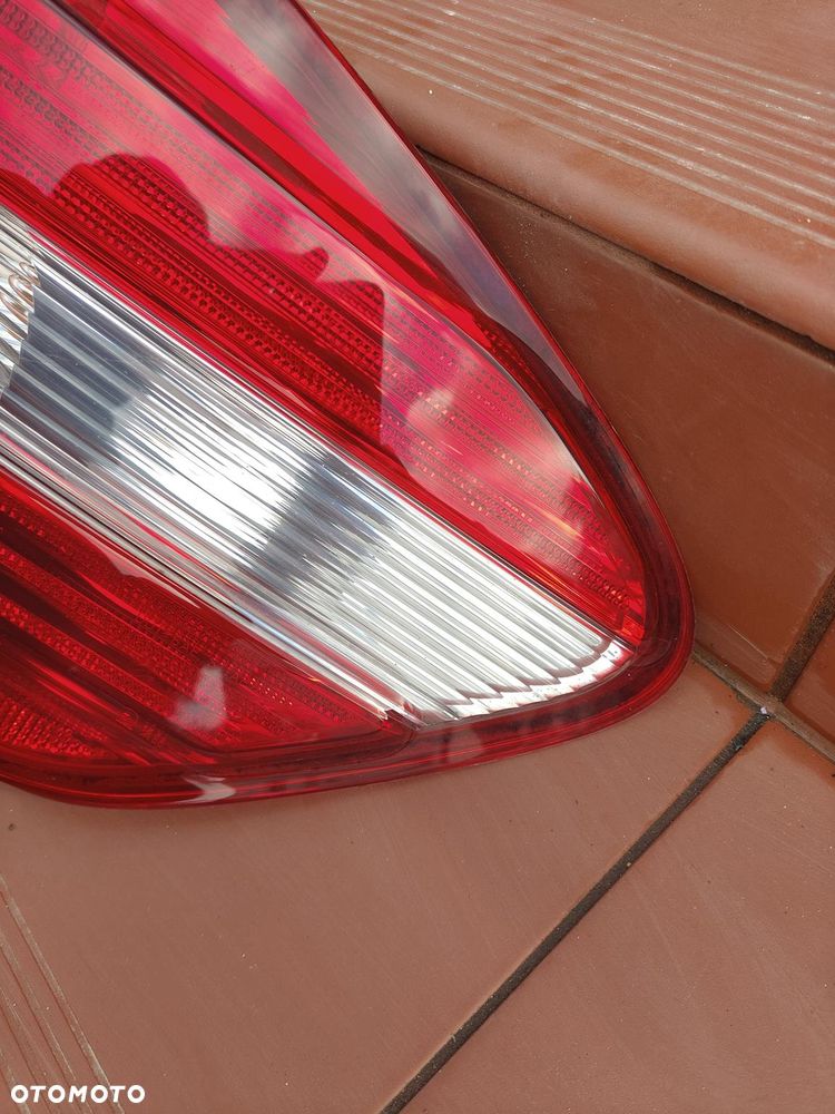 MERCEDES ML W164 Lampa Tylna Jasna Lewa Prawa Tył 05-08 - 21