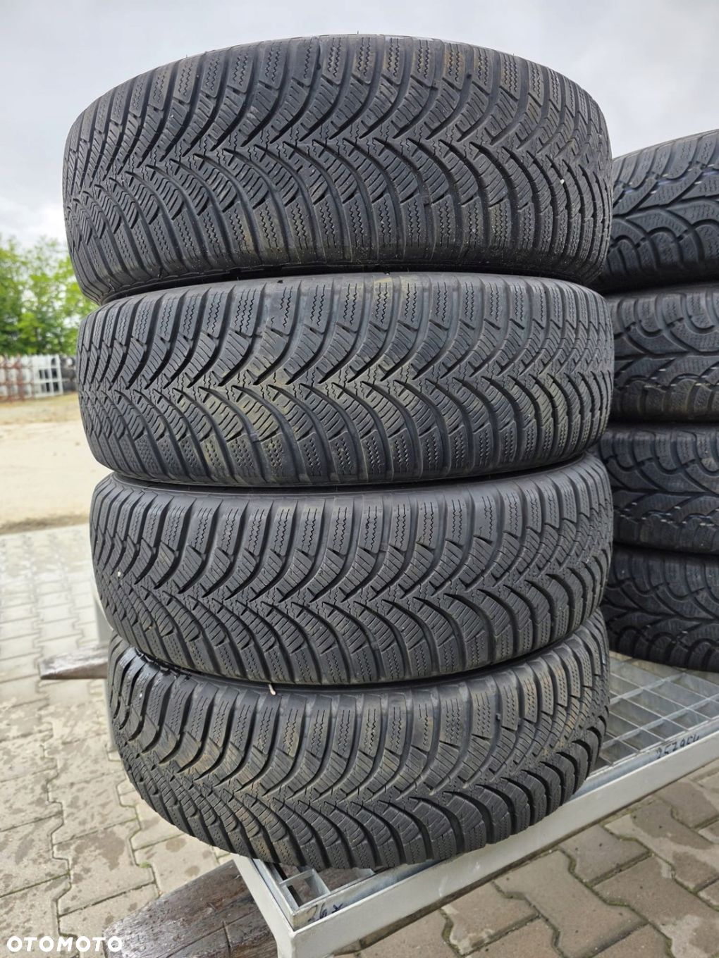 OPONY ZIMOWE HANKOOK Winter icept RS2 W452 185/70 R14 - 1