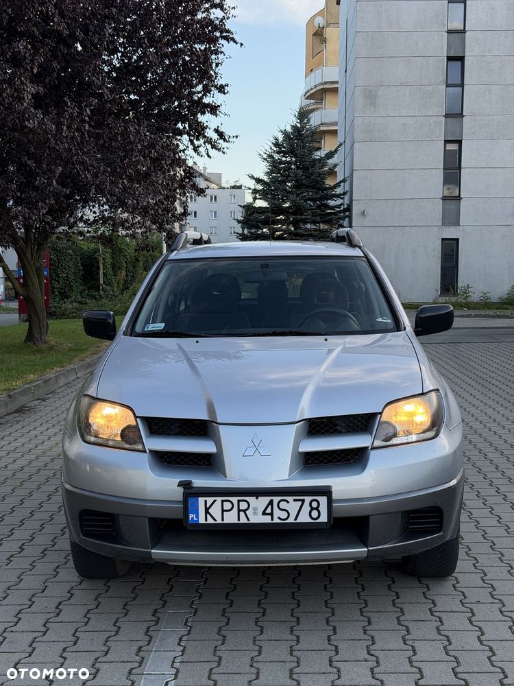 Mitsubishi Outlander - 6
