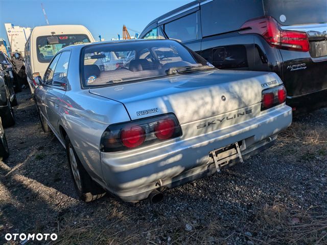 Nissan Skyline - 6