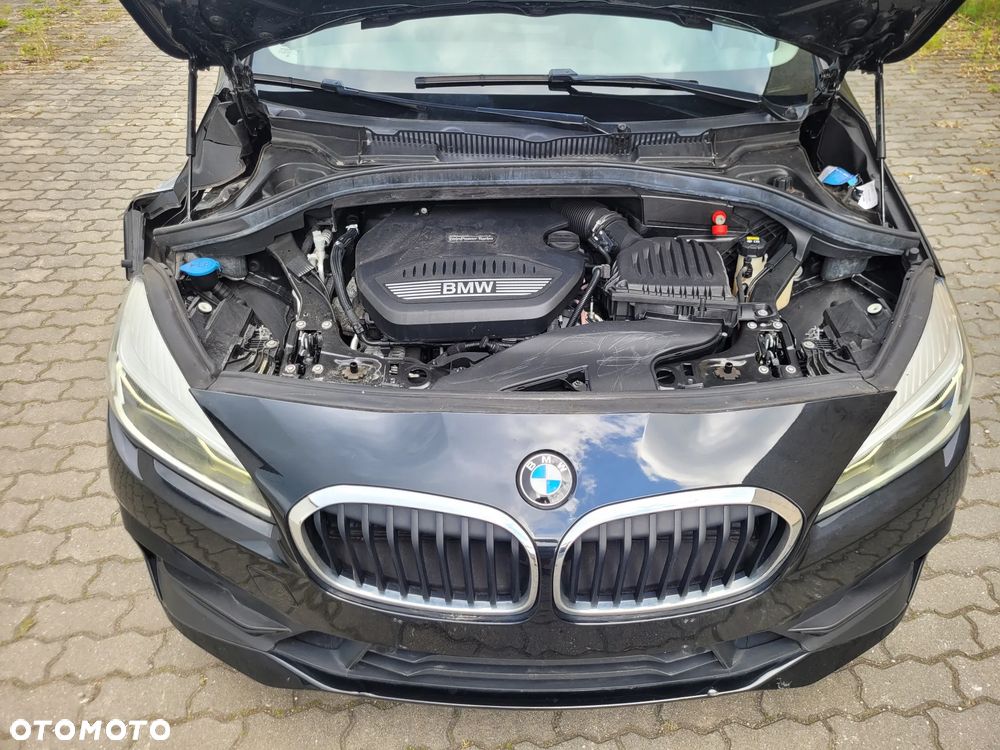 BMW Seria 2 218d - 27