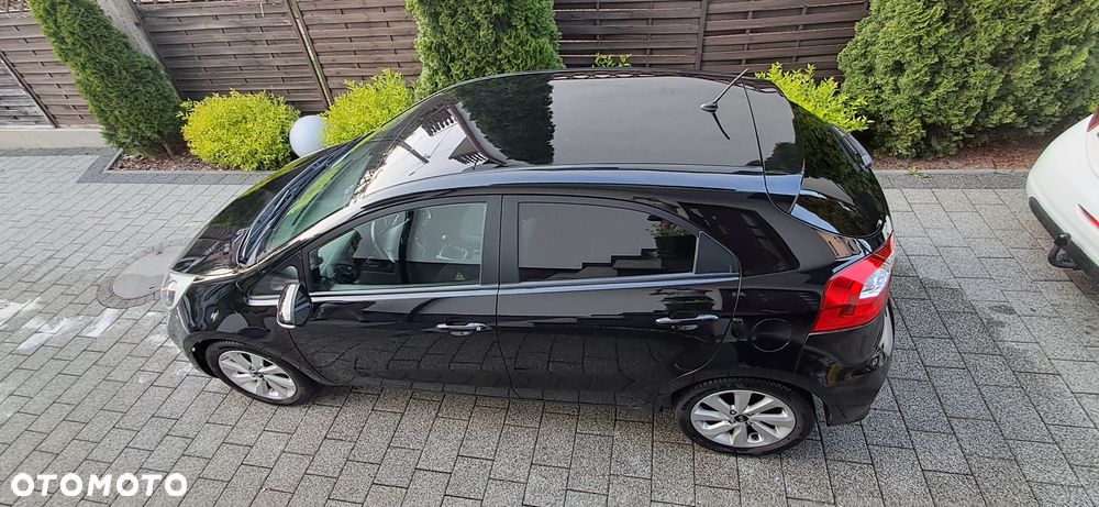 Kia Rio 1.2 Dream Team Edition - 14
