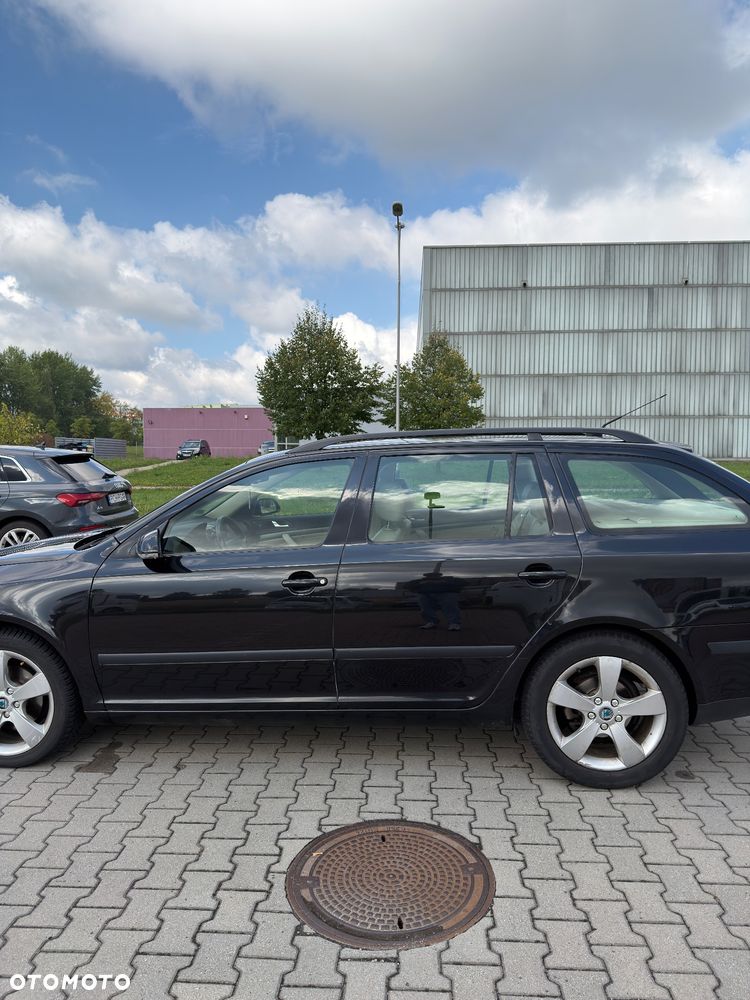 Skoda Octavia 2.0TDI Edition 100 DSG - 11