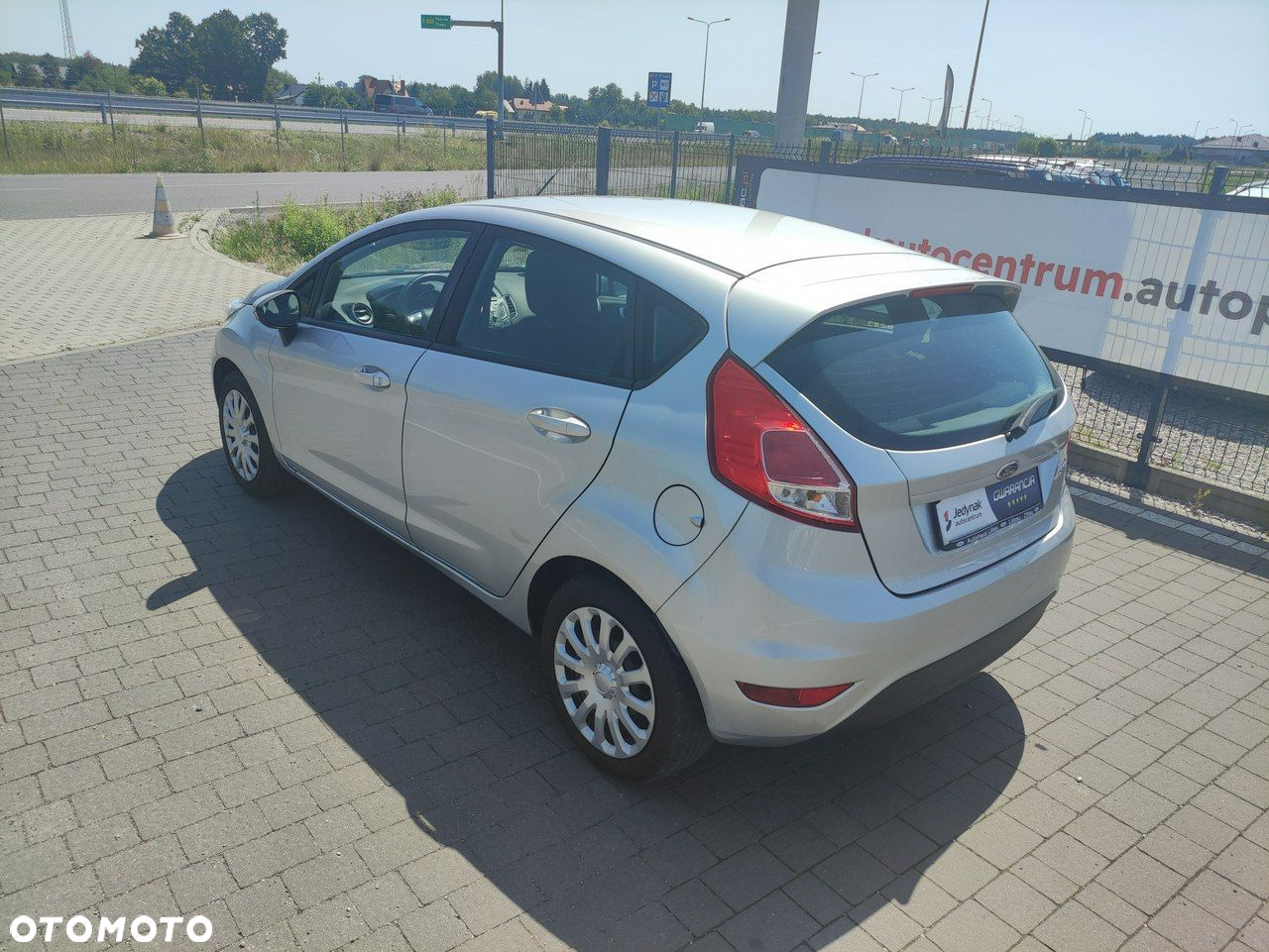 Ford Fiesta - 9