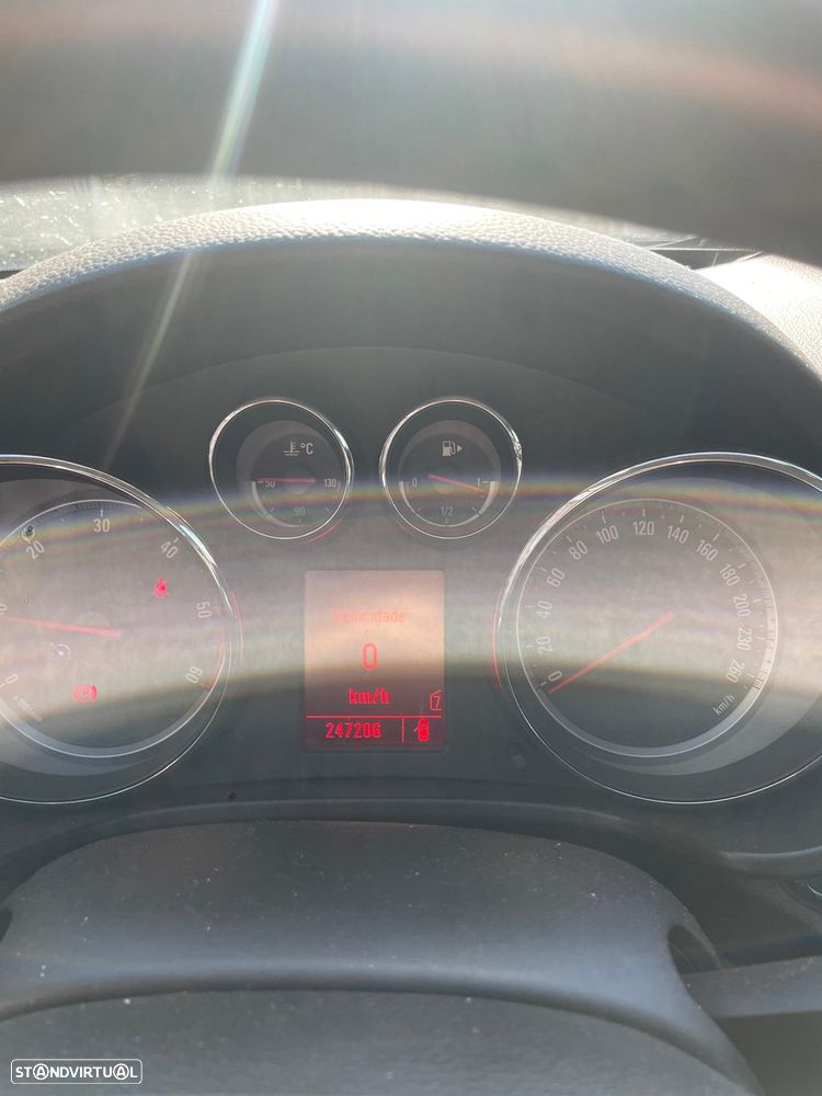 Opel Insignia 2.0 CDTi Executive S/S - 9