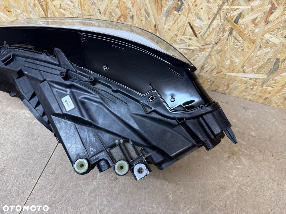 LAMPA PRZÓD PRAWA PRZEDNIA PRAWA AUDI Q3 II 83A LED 83A941012 - 12