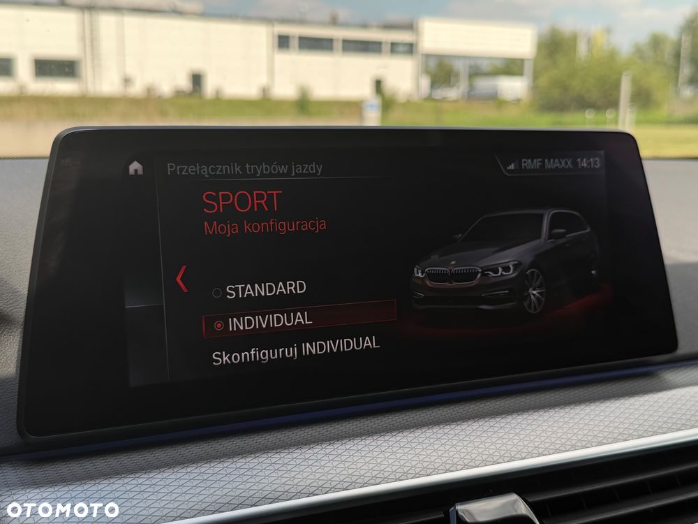 BMW Seria 5 520d xDrive M Sport sport - 23
