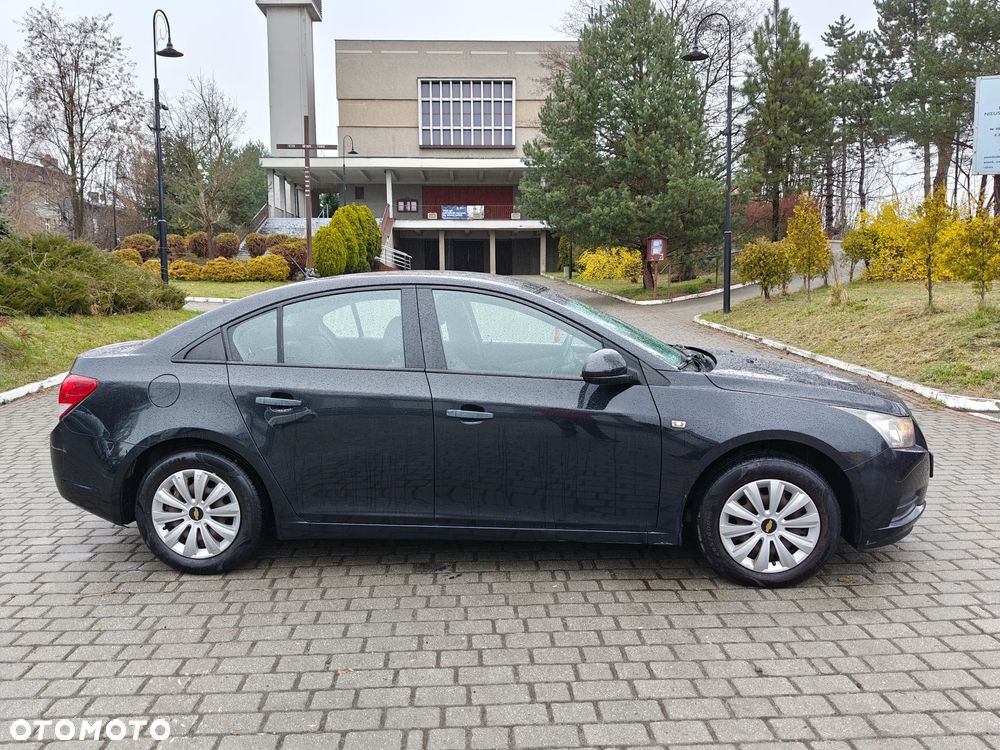 Chevrolet Captiva 2.4 2WD 7 Sitzer LS - 11