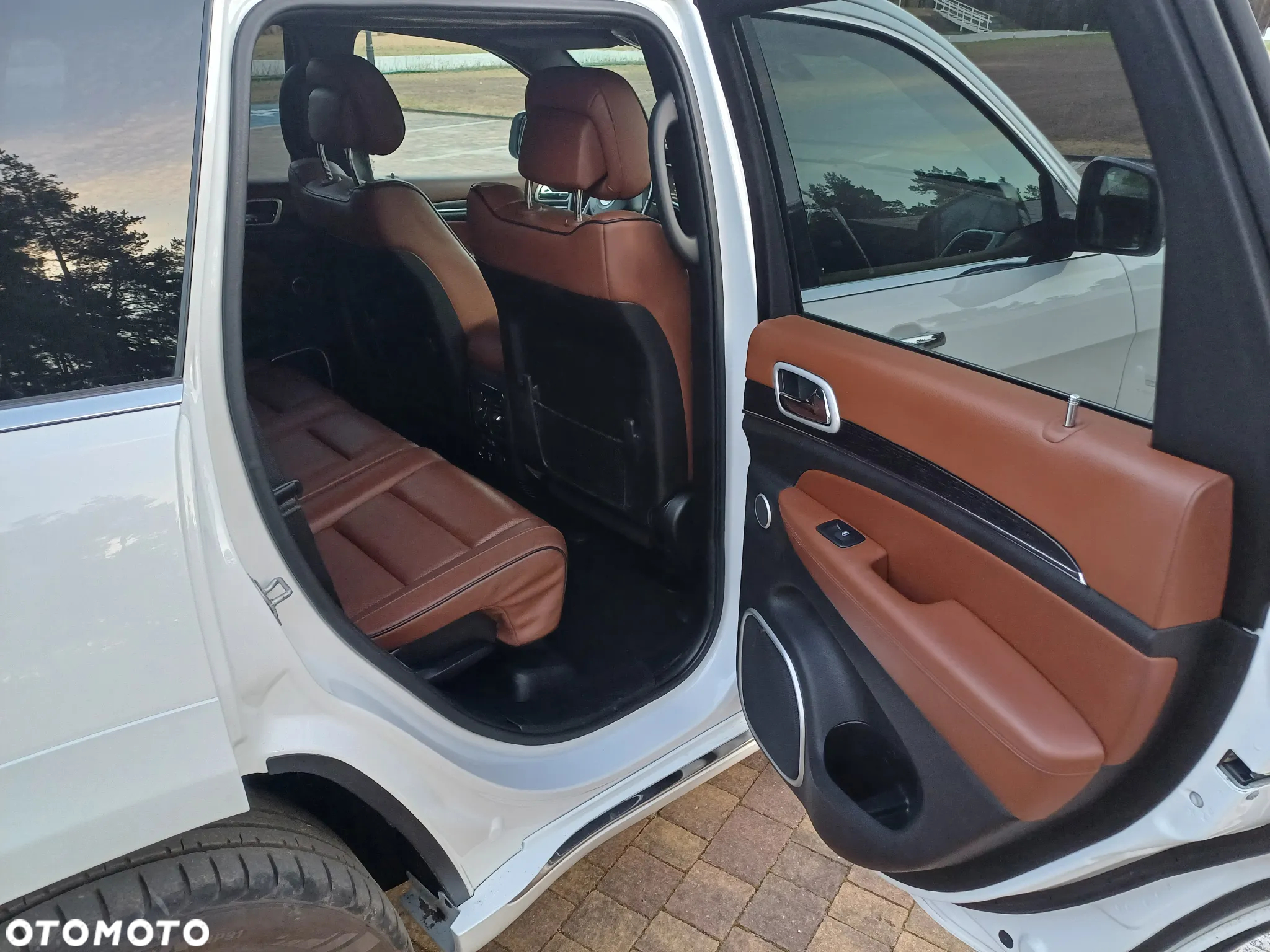 Jeep Grand Cherokee 5.7 V8 HEMI Summit - 21