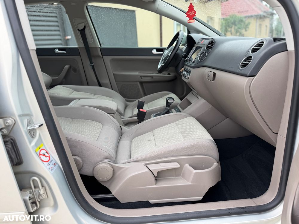 Volkswagen Golf Plus 1.4 TSI DSG Team - 25