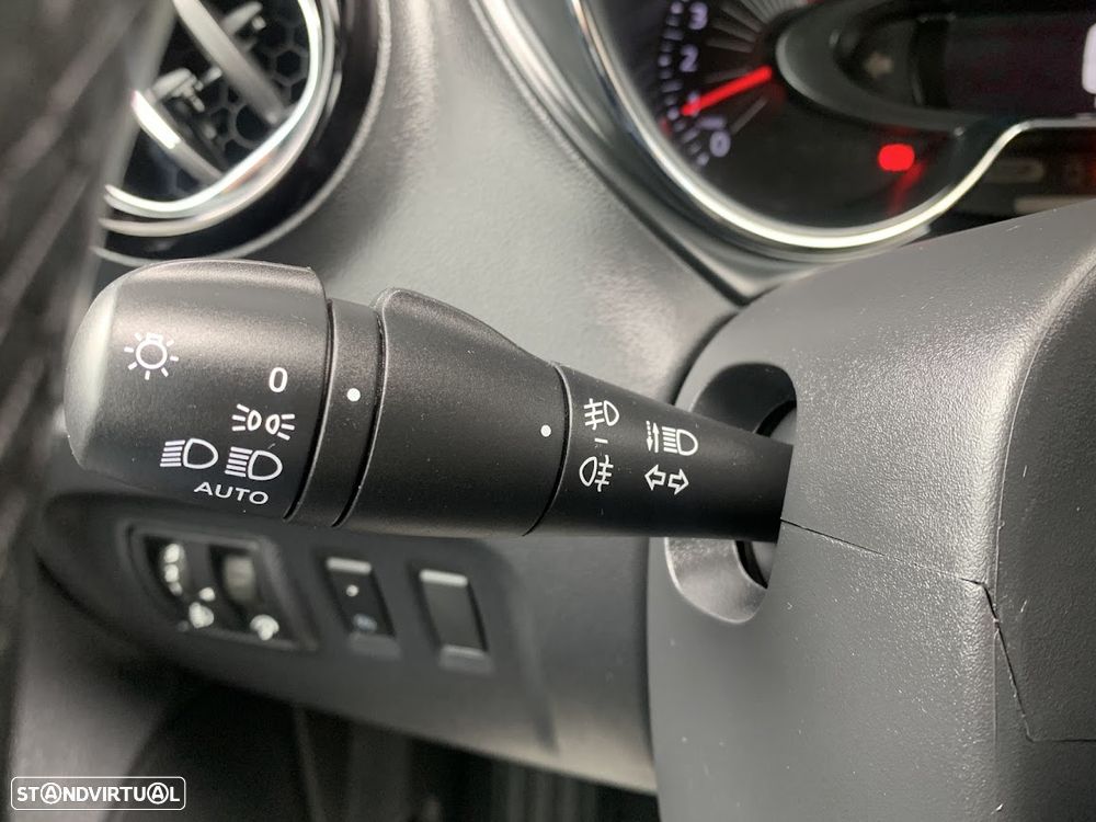 Renault Captur 1.2 TCe Exclusive EDC - 9