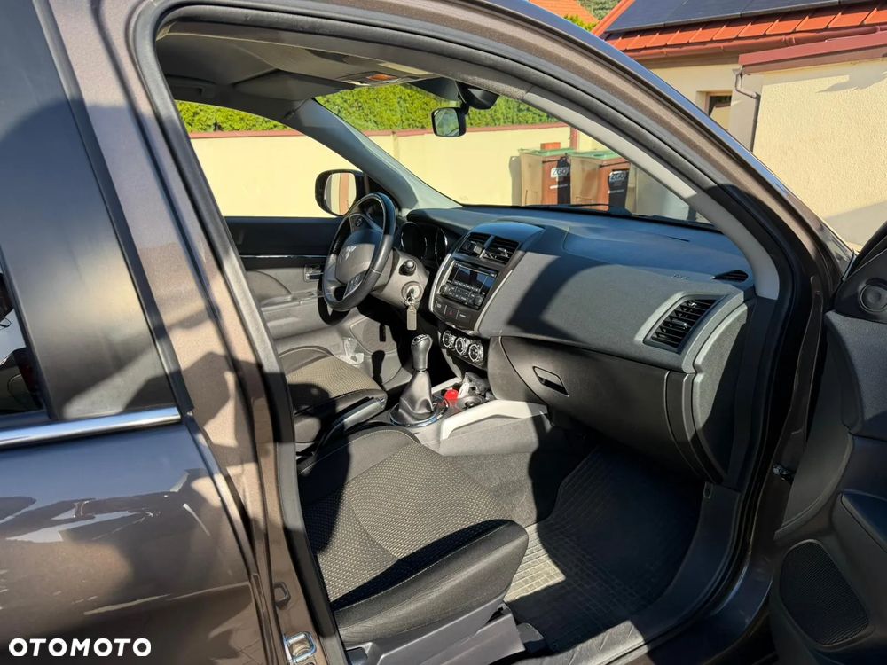 Mitsubishi ASX 1.6 Intense - 11