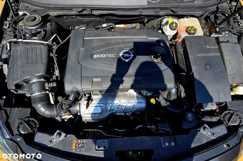 Opel Insignia - 32