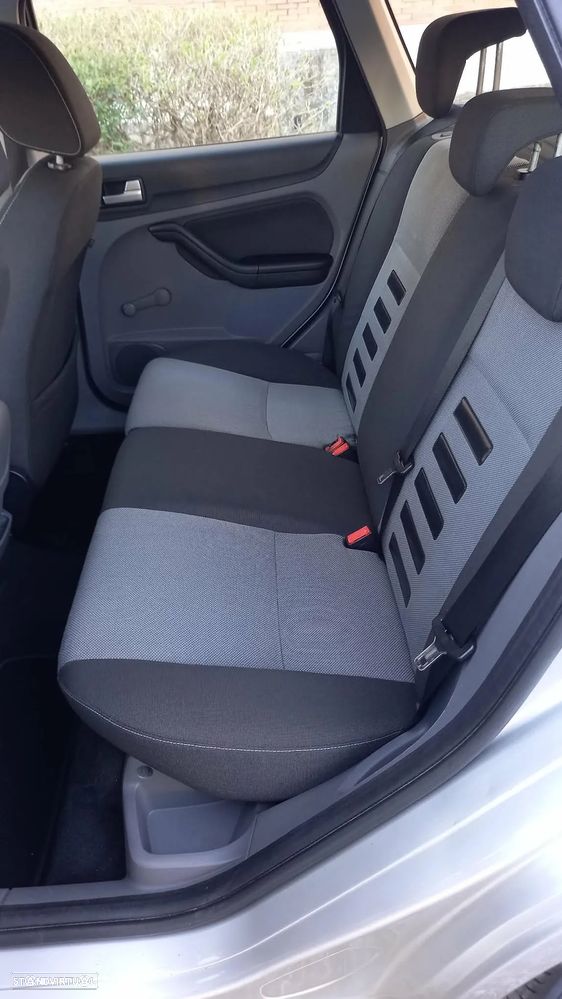 Ford Focus SW 1.6 TDCi Trend - 5