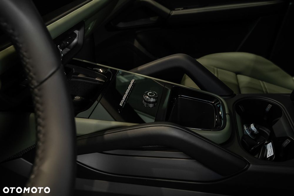 Porsche Cayenne Black Edition - 31