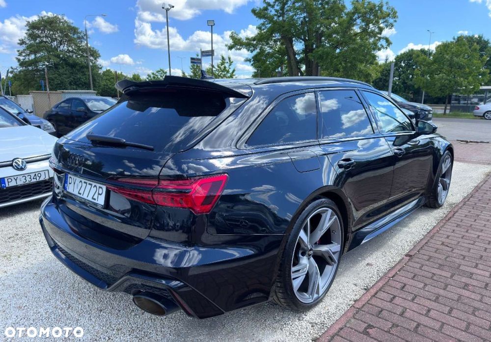 Audi RS6 Avant - 8