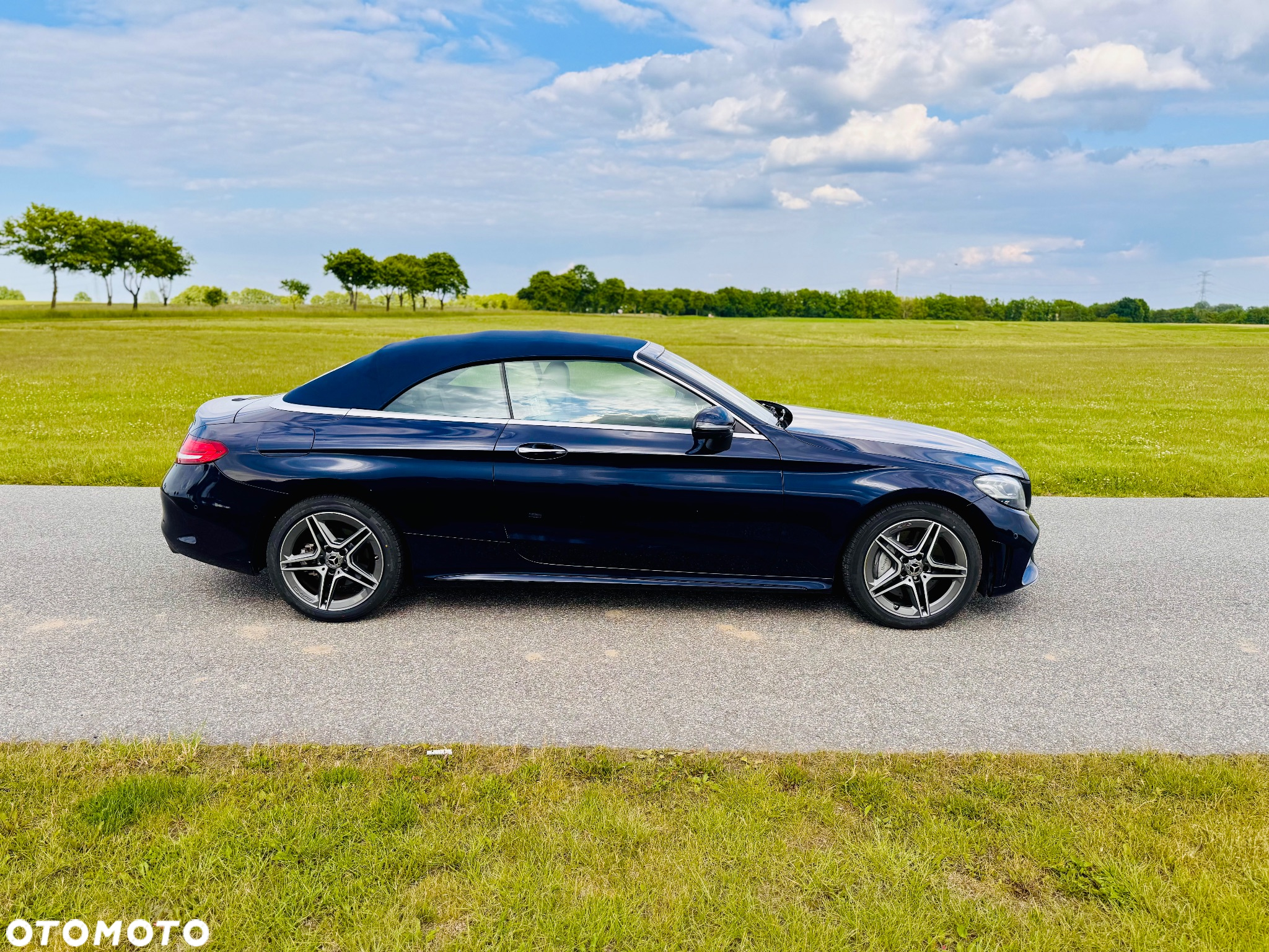 Mercedes-Benz Klasa C 300 4Matic 9G-TRONIC AMG Line - 12
