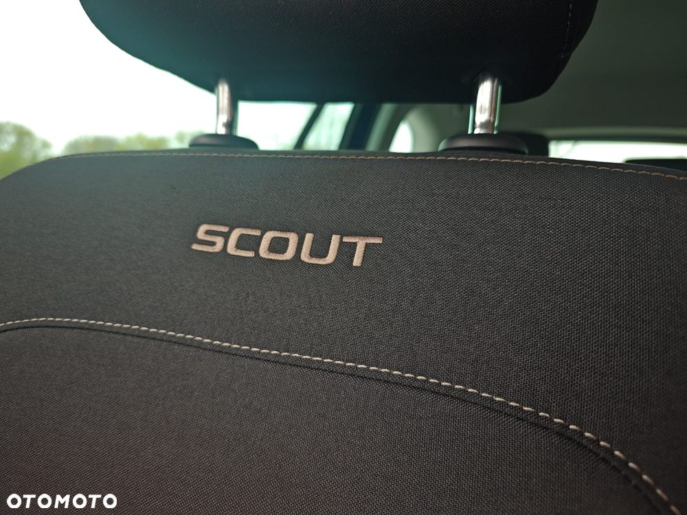 Skoda Superb 2.0 TDI 4x4 DSG Scout - 16