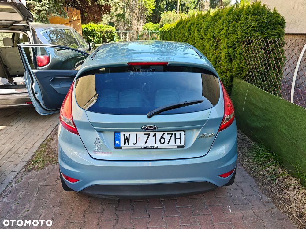 Ford Fiesta 1.25 Champions Edition - 32