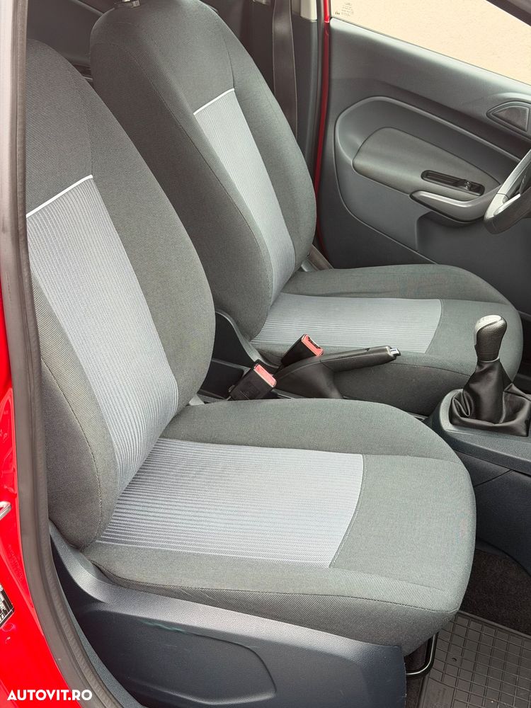 Ford Fiesta - 10