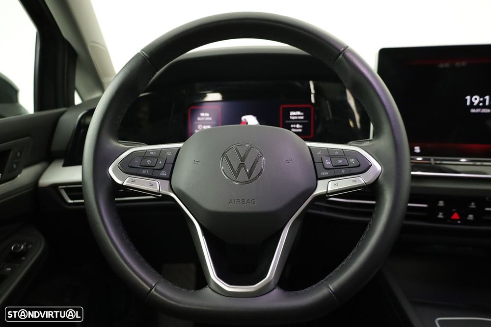 VW Golf 1.5 TSI e-Hybrid Life DSG - 14