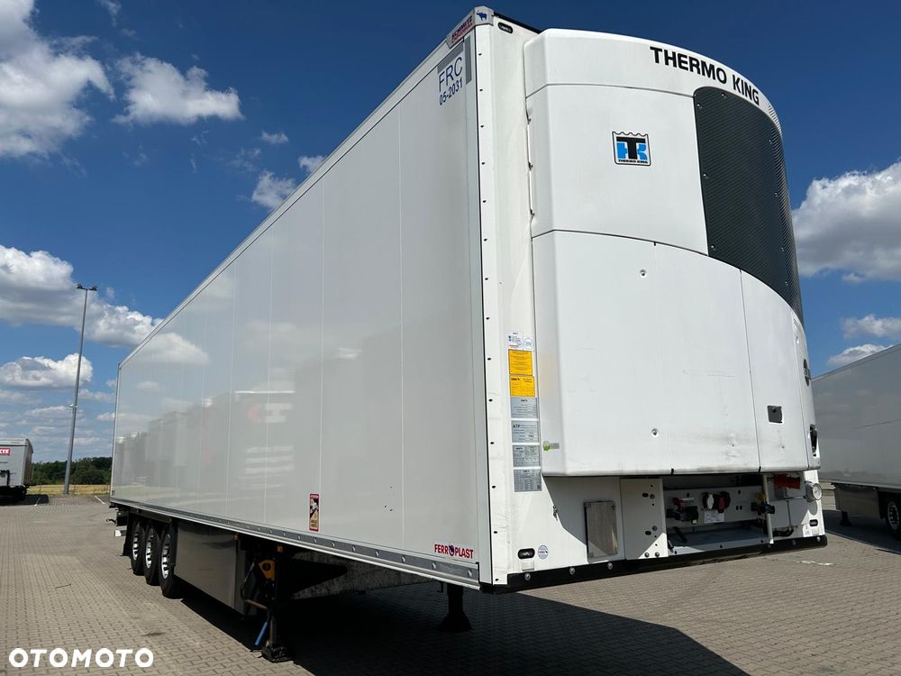 Schmitz Cargobull ThermoKing SLXi300; DOST; Uchwyty promowe, Paleciara - 19