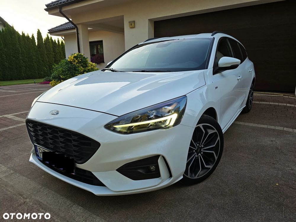 Ford Focus 1.5 EcoBoost ST-Line - 1