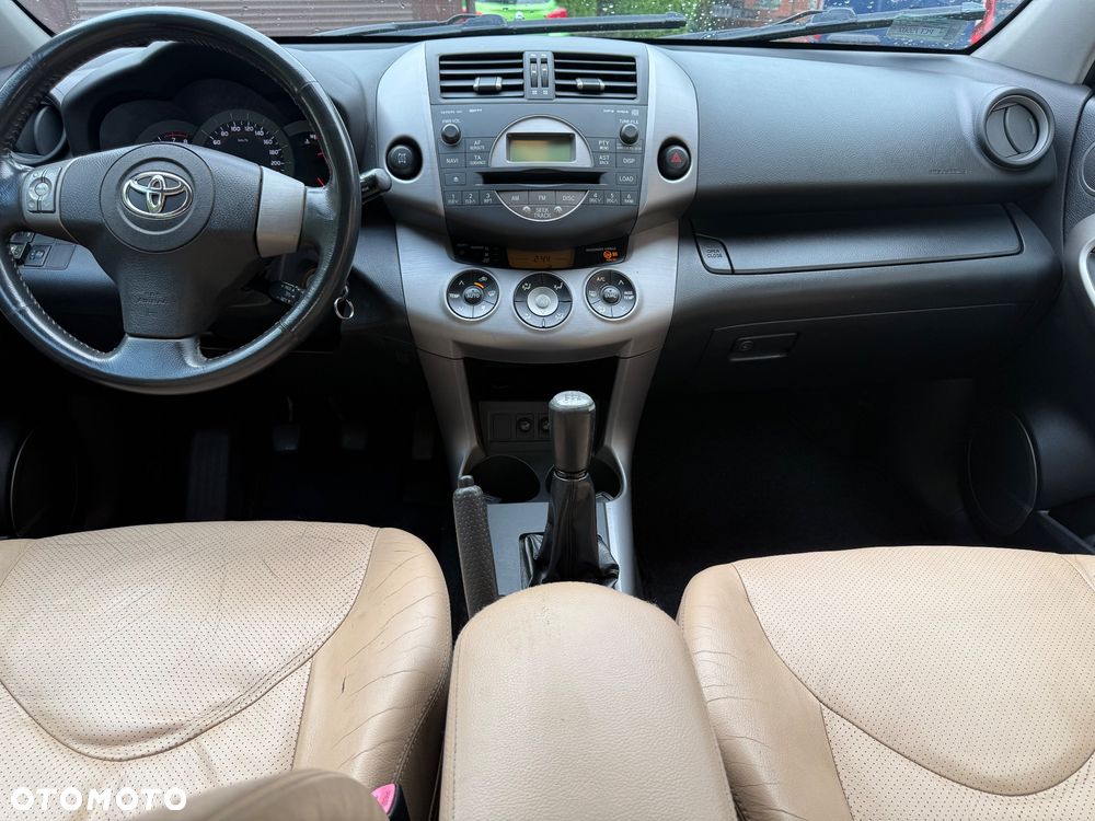 Toyota RAV4 2.0 VVT-i Sol - 29