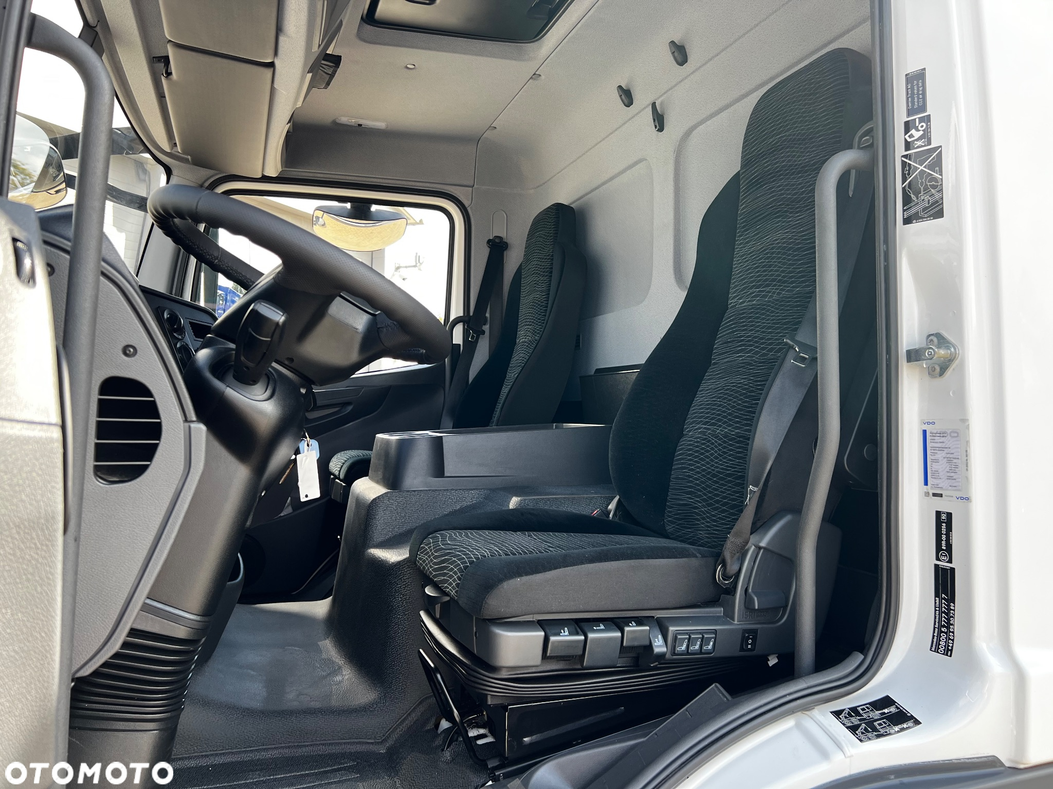 Mercedes-Benz ATEGO - 21