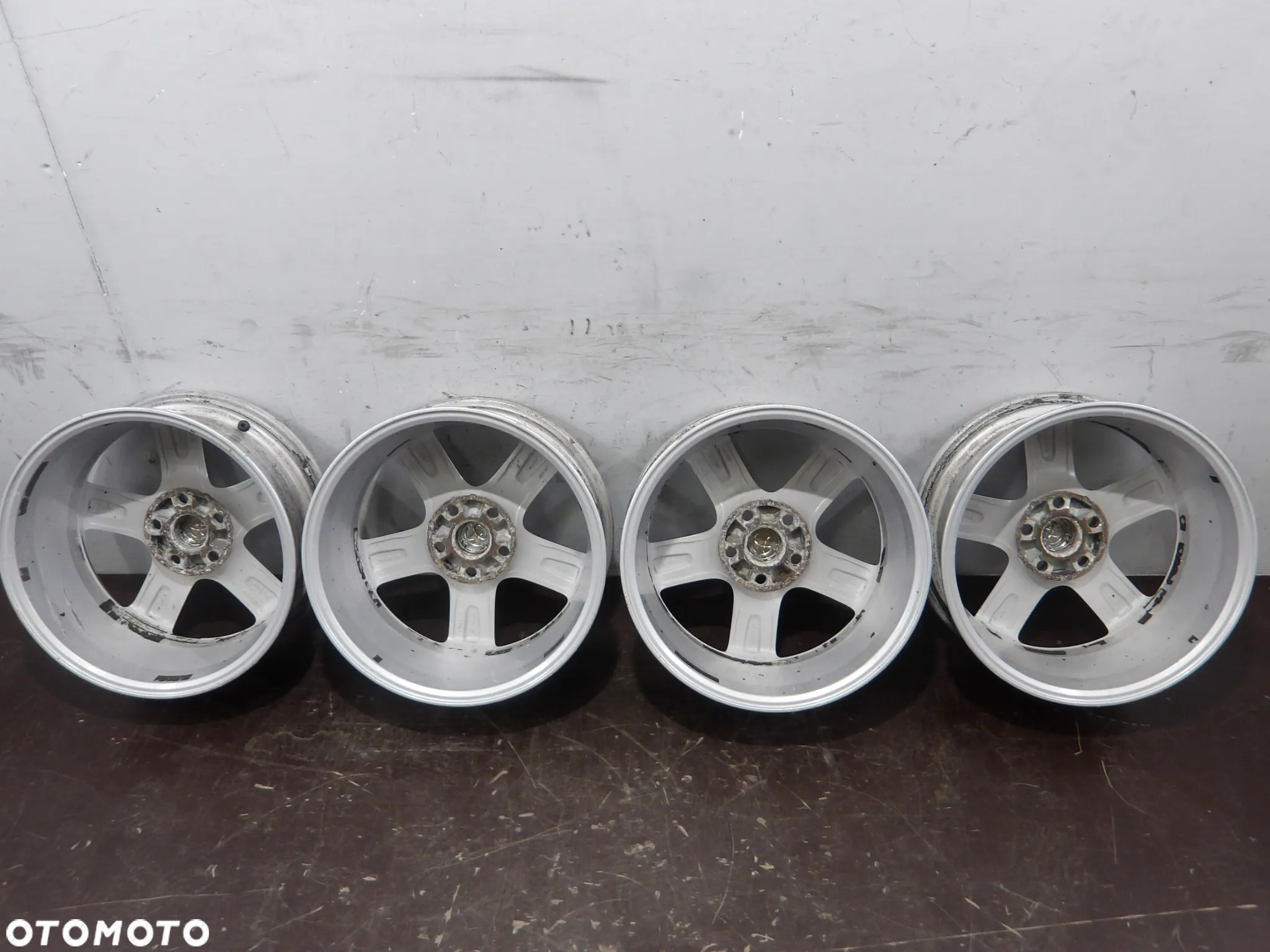 TOYOTA COROLLA VERSO 2.2D FELGI ALUMINIOWE ALUFELGI 5X114.3 7J ET45 R17 - 19