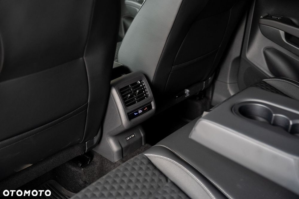 Volkswagen T-Roc 1.5 eTSI R-Line DSG - 15