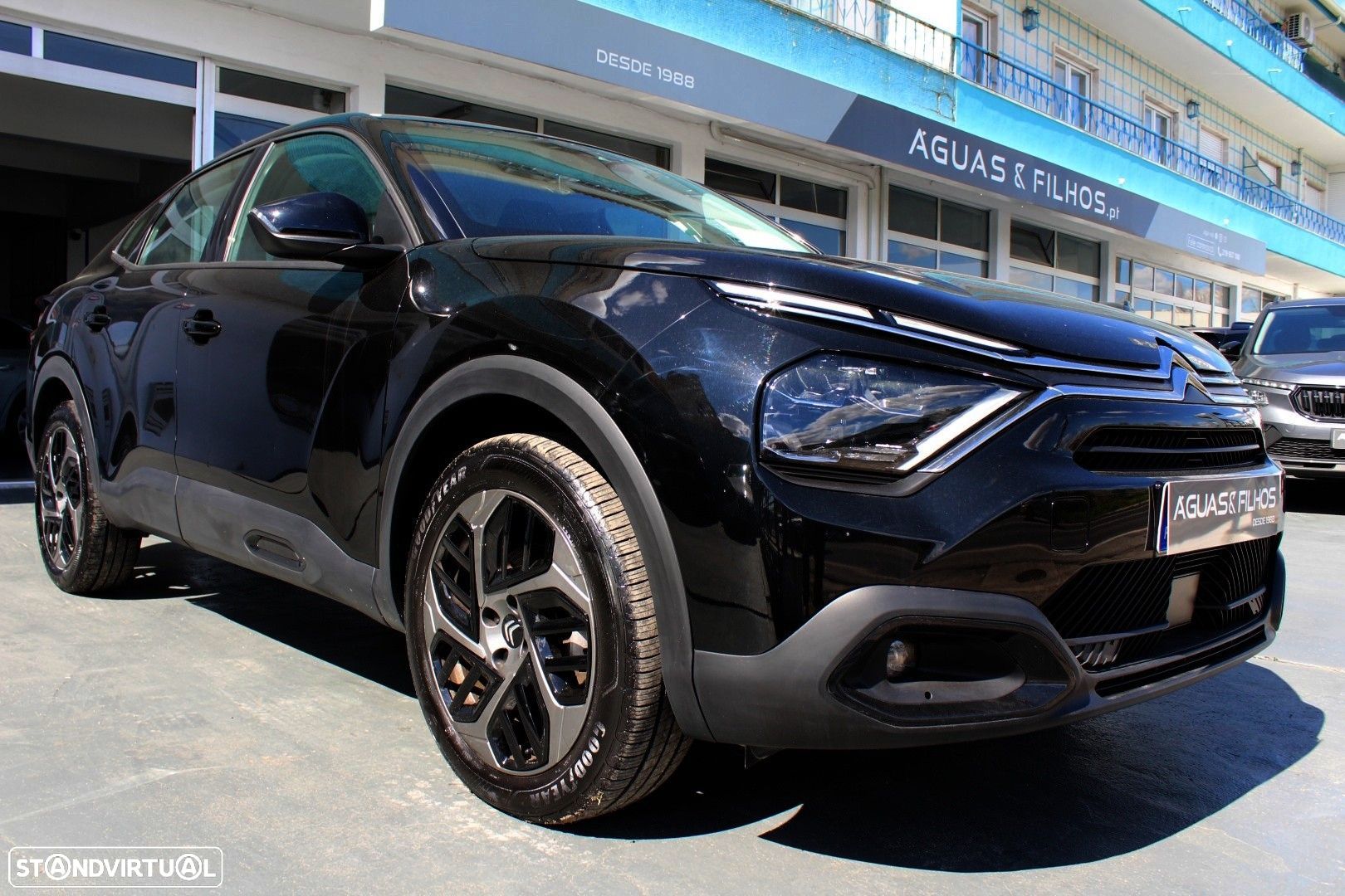 Citroën C4 X 1.2 PureTech Plus EAT8 - 1