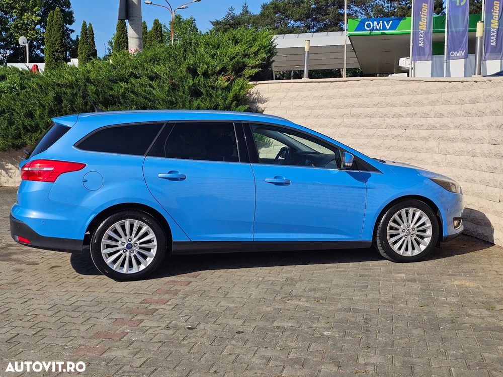 Ford Focus 1.0 EcoBoost Start-Stopp-System TITANIUM - 2
