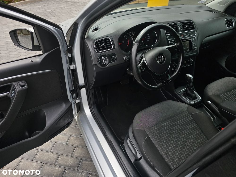 Volkswagen Polo 1.2 TSI Blue Motion Technology DSG Lounge - 11