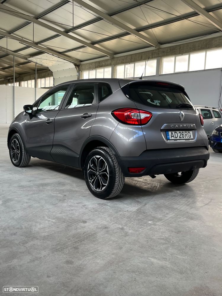 Renault Captur - 3