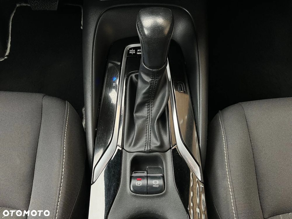 Toyota Corolla 1.8 Hybrid Comfort - 29