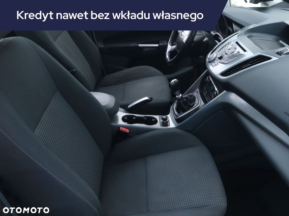 Ford Grand C-MAX - 11