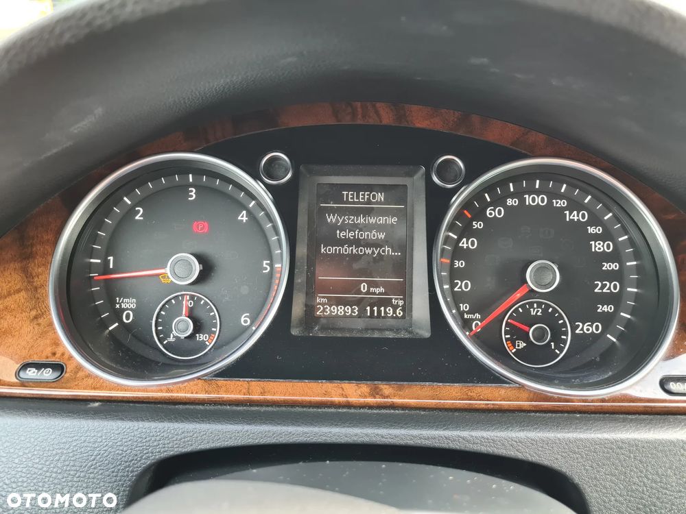 Volkswagen Passat 1.6 TDI Comfortline - 21
