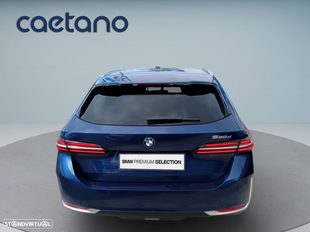 BMW 520 d Pack Desportivo M - 7